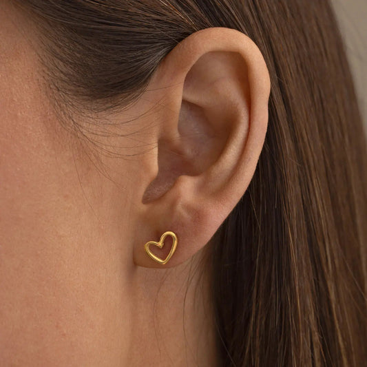 Sarah Heart Outline Stud Earrings - Gold