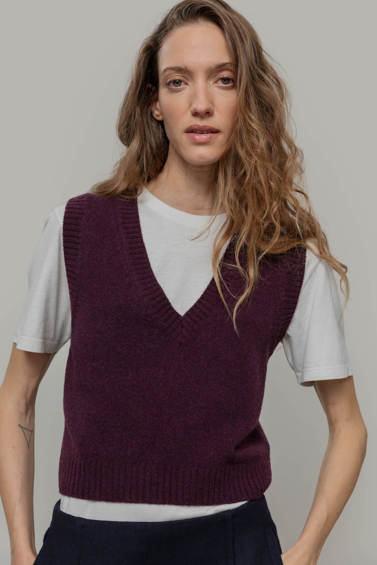 LAST ONE on XL - Melania Wool Vest - Plum