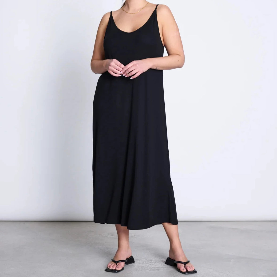 Midi Dress Triangle Flow - Black