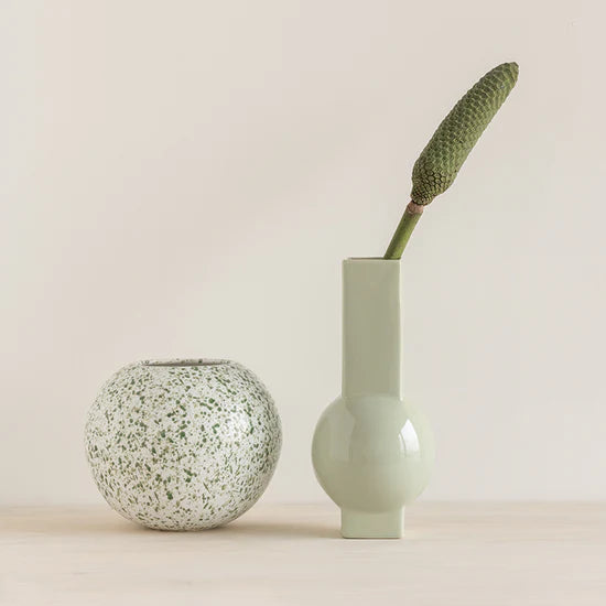 UNC Culture Vase Livio