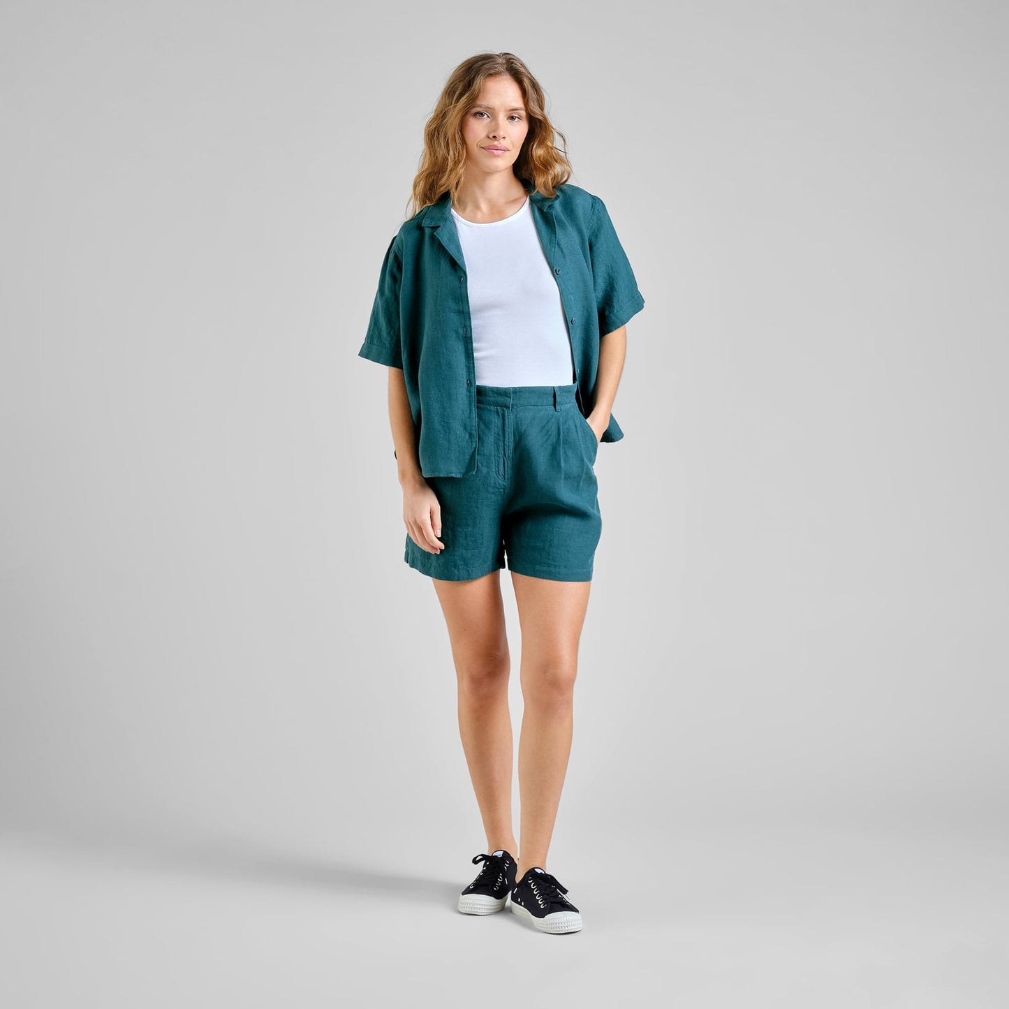 Djupvik Linen Shorts - Mediterranea Green