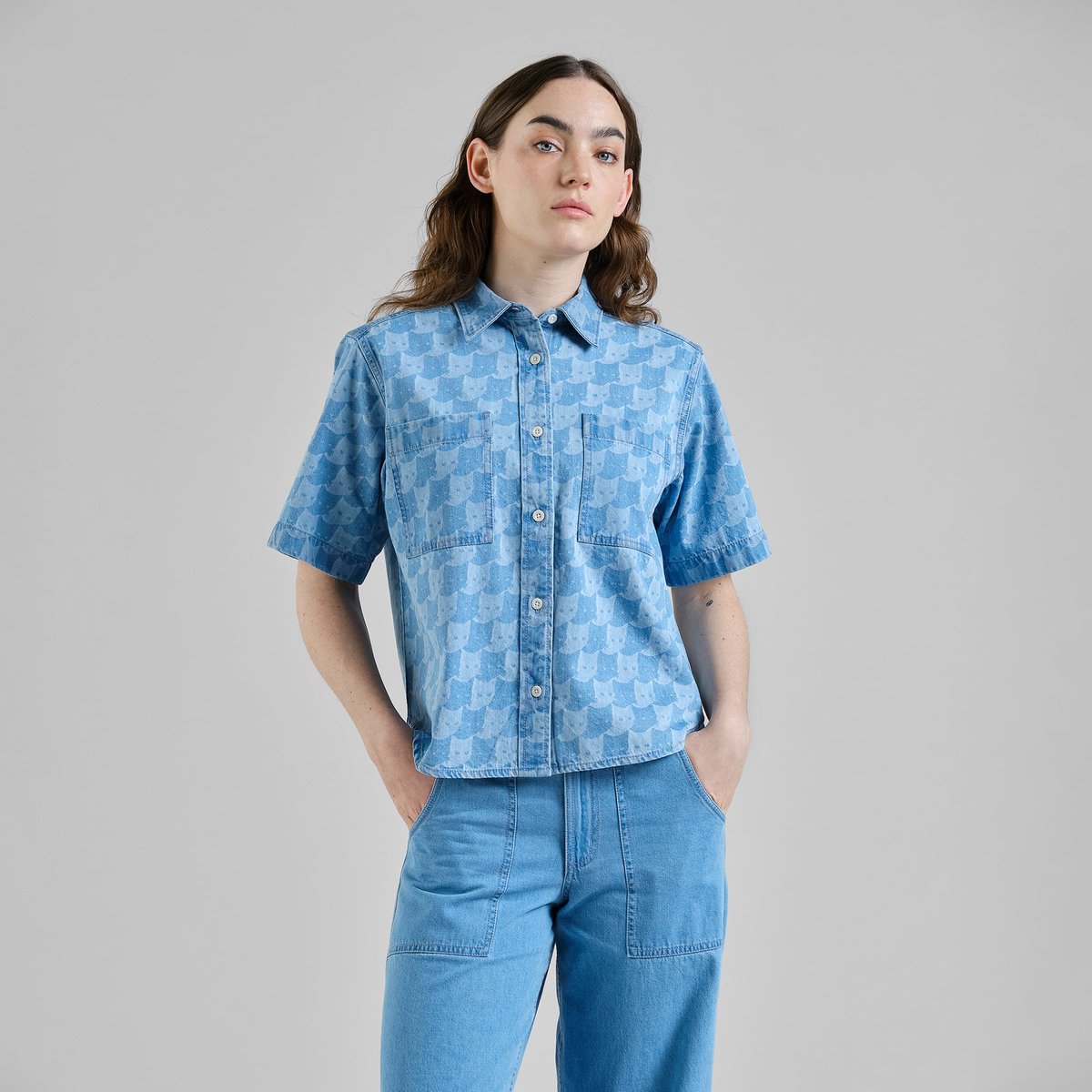 LAST ONES in S - Stensvik Shirt Pepita Cats - Light Blue