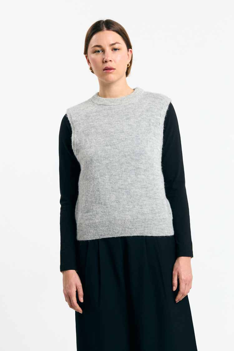 Mora Vest - Grey