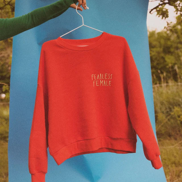 Statement Sweatshirt FEARLESS FEMALE - Fire