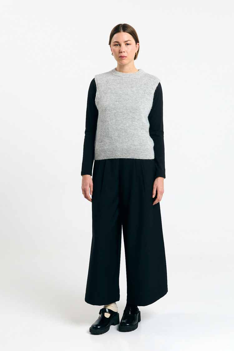 Mora Vest - Grey