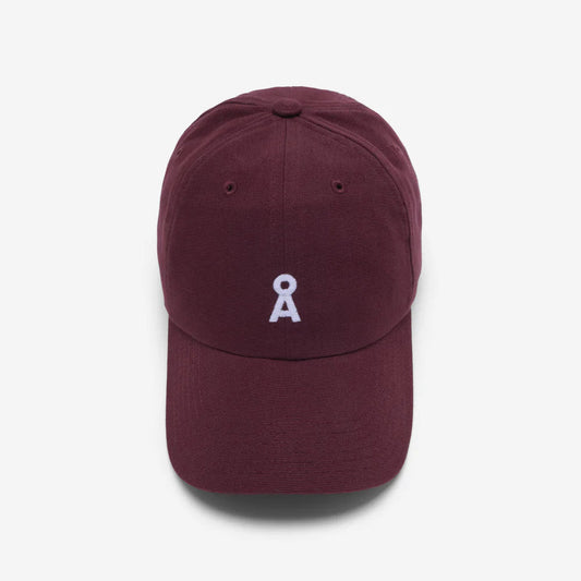 Iconic Yenaas Cap - Dark Cranberry