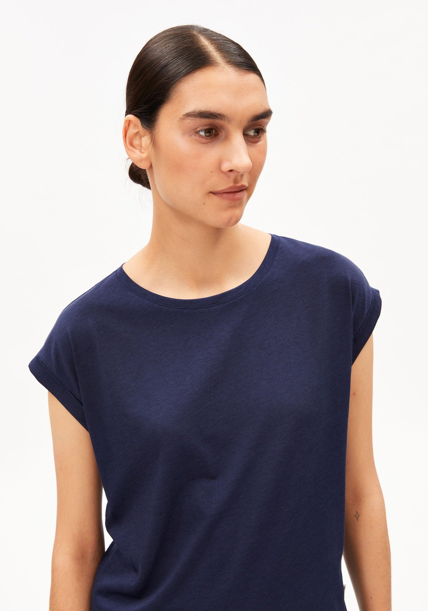 Jilaana T-Shirt Tencel Mix - Tinted Navy