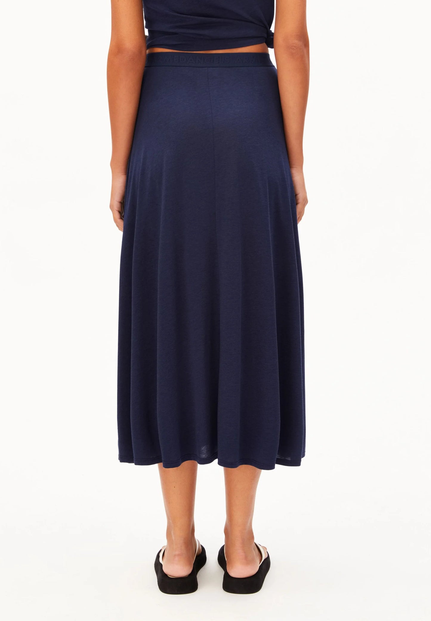 LAST ONE in M - Ileniaa Laraa Midi Skirt - Tinted Navy