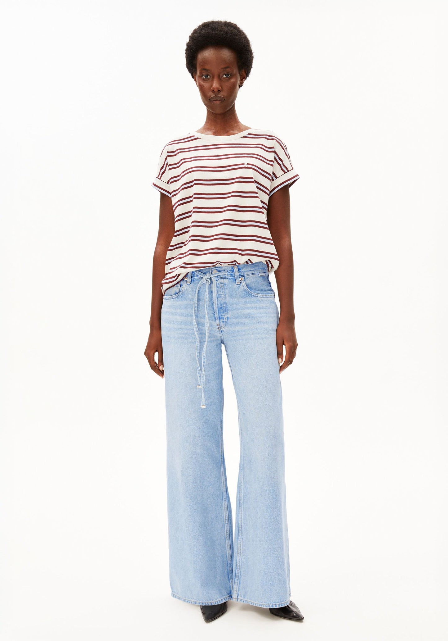 Idaara Striped T-shirt - Undyed/Velvet Red/Soft Blue