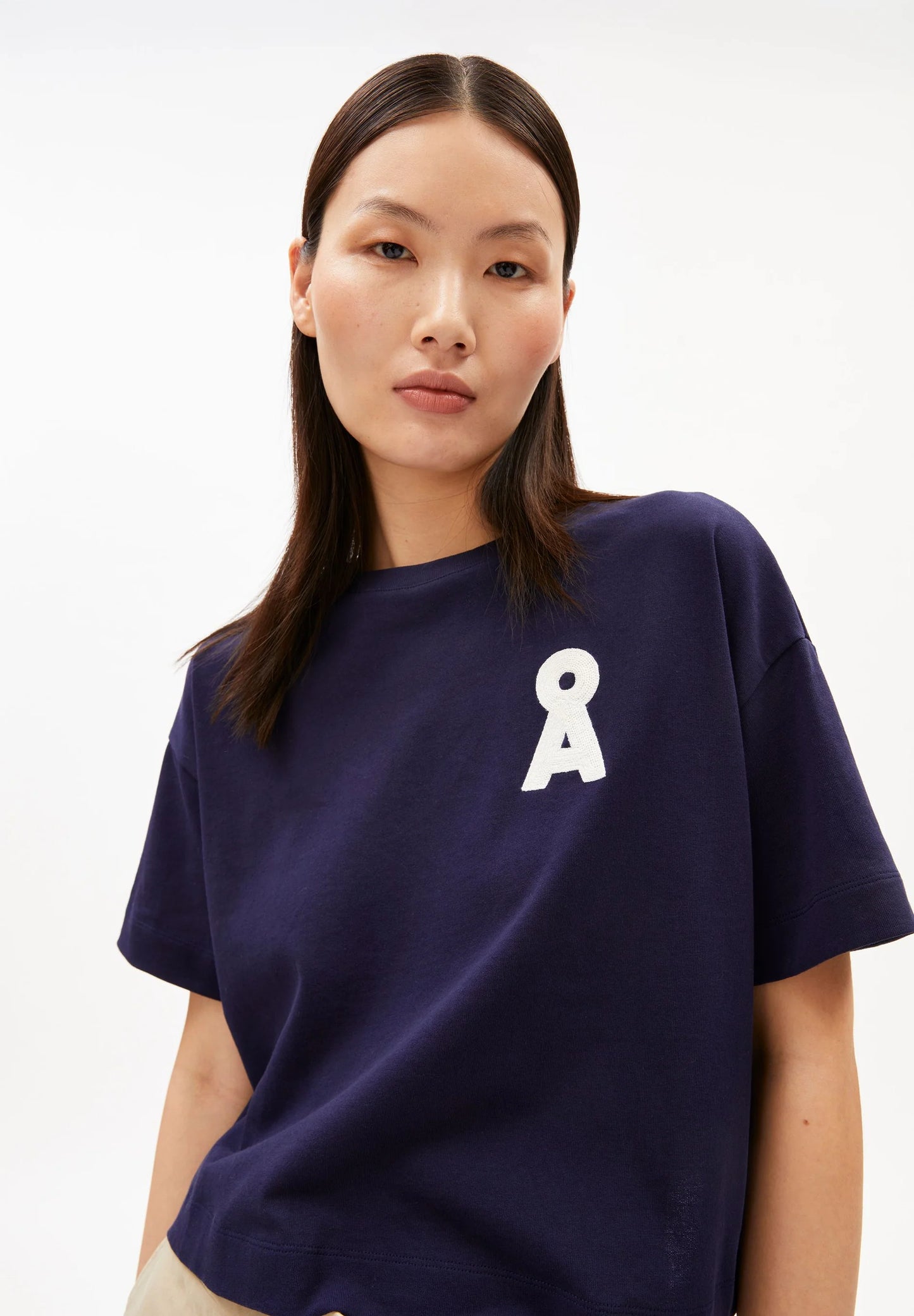 Albertaraa Boxy Tee - Tinted Navy
