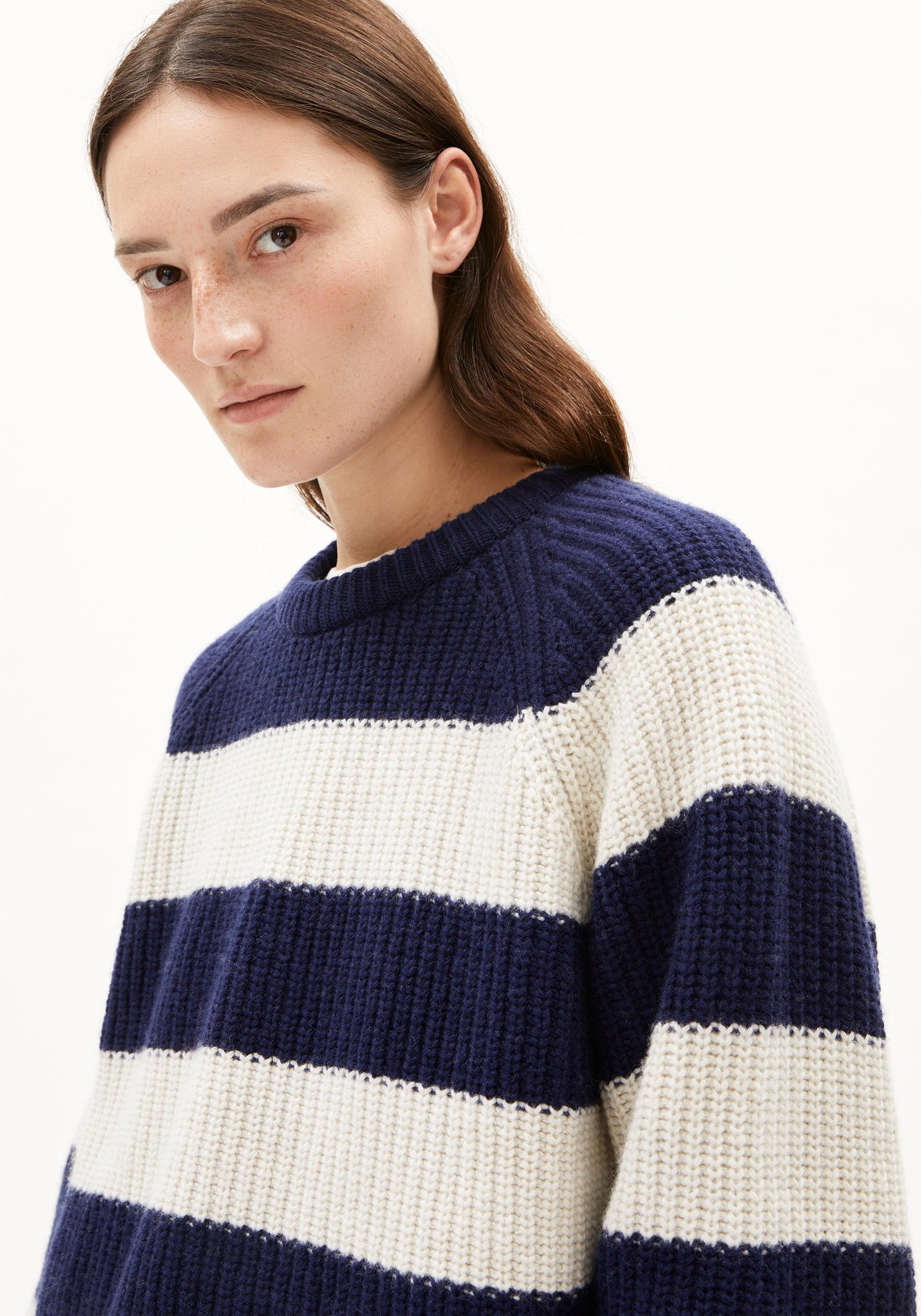 Kaagi Stripes Sweater - Tinted Navy