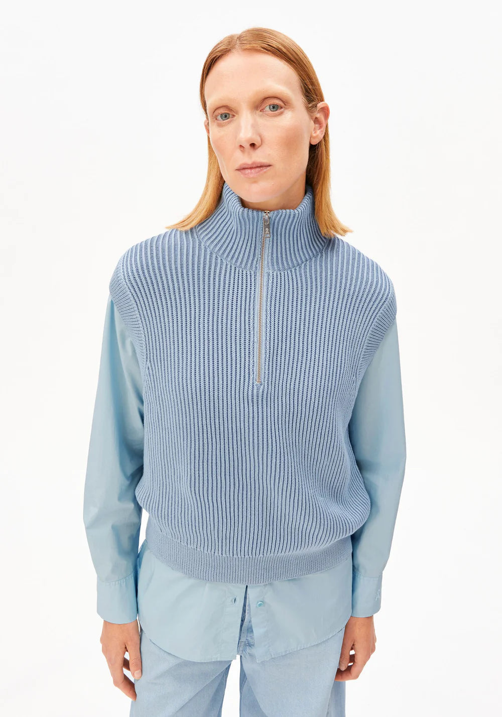 LAST ONES in S - Vanisé Knit Vest - Blue Glow/Dark Blue Glow