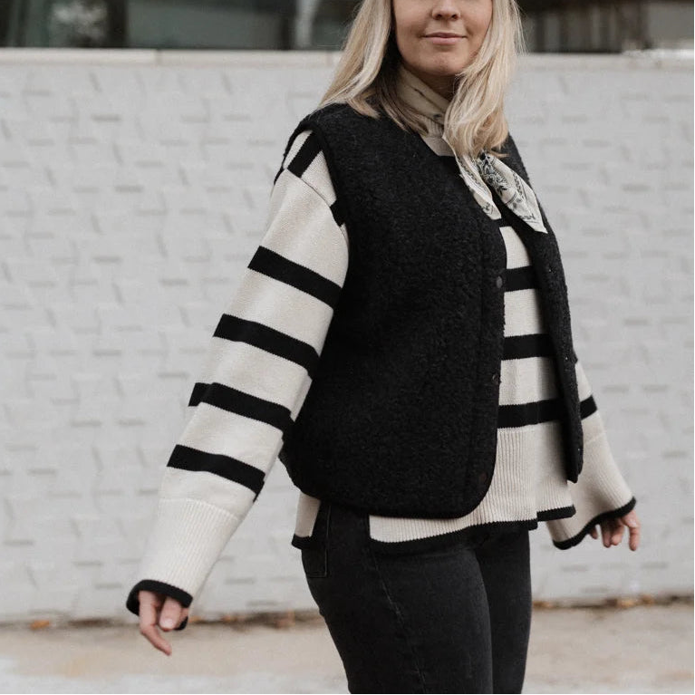 Tyb Light Wool Bodywarmer - Deep Black