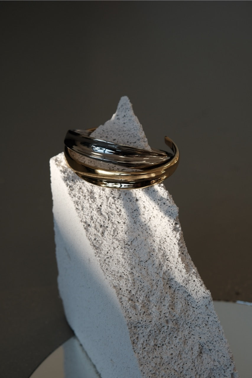 Bandhu Onda Bracelet - Gold