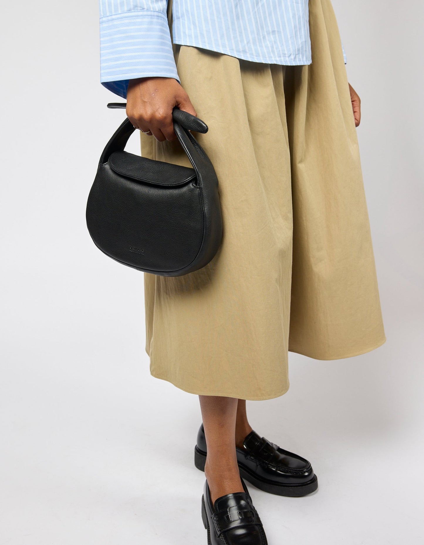 Coco Croissant - Black