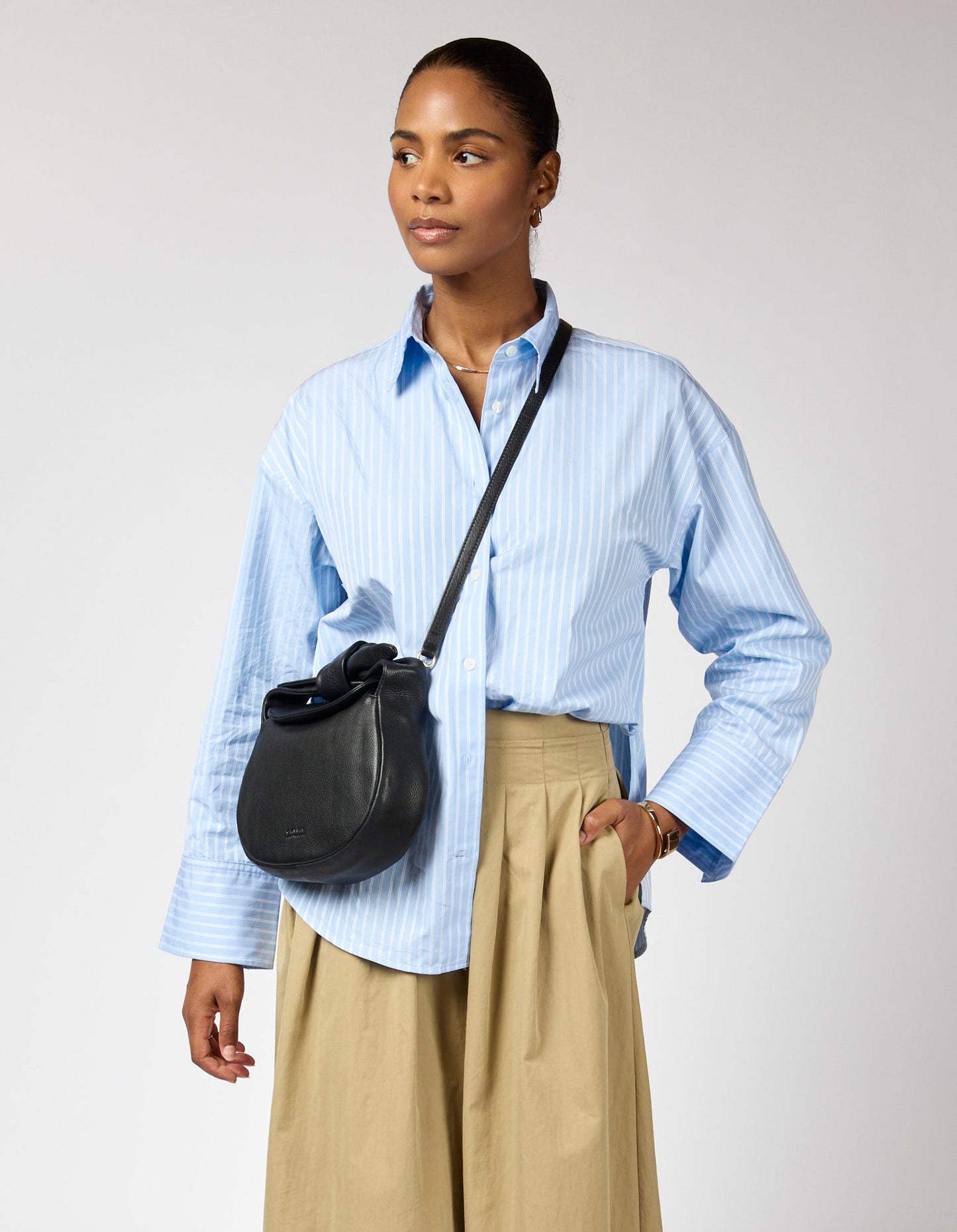 Coco Croissant - Black