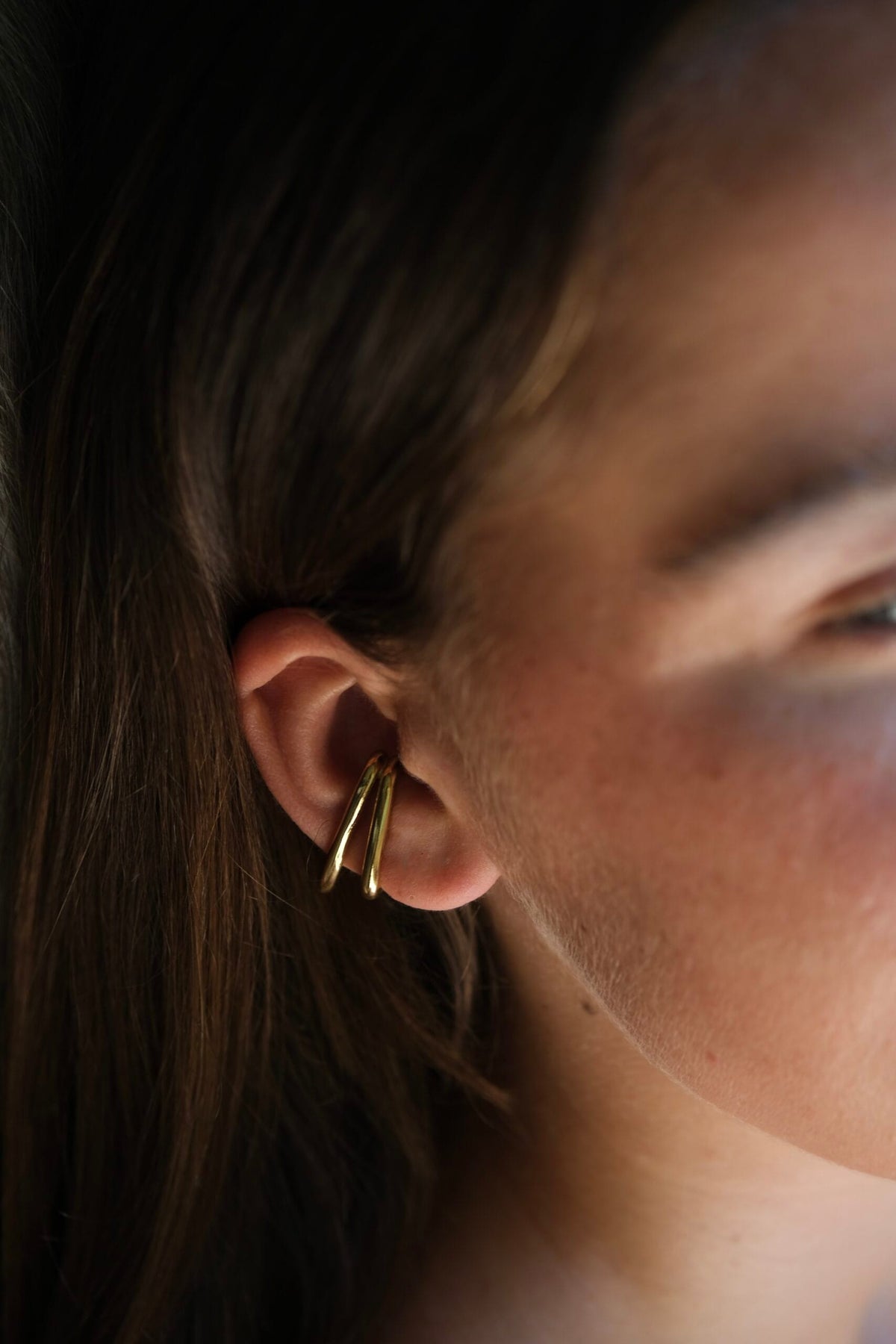 Clasp Ear Cuff - Gold