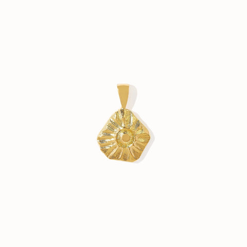 Flawed Carrie Pendant - Gold