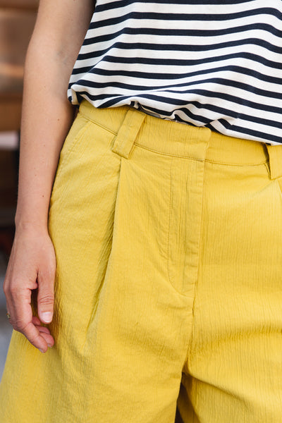 Crinkled Lia Shorts - Yellow