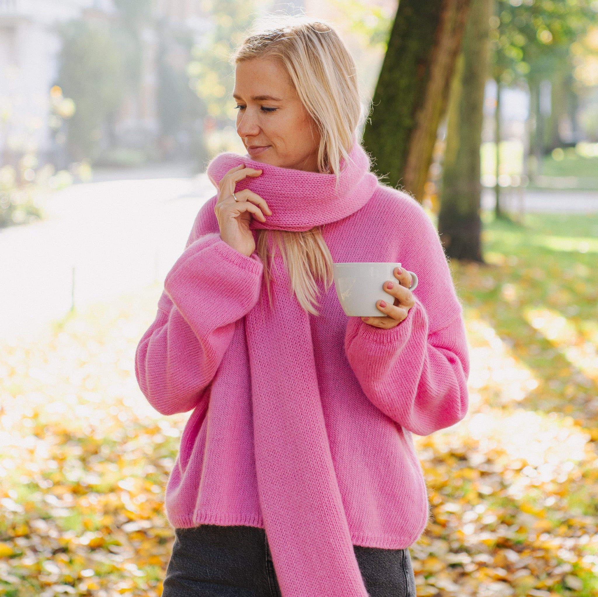 LAST ONES in S - Lejak Wool Jumper - Bonbon Pink