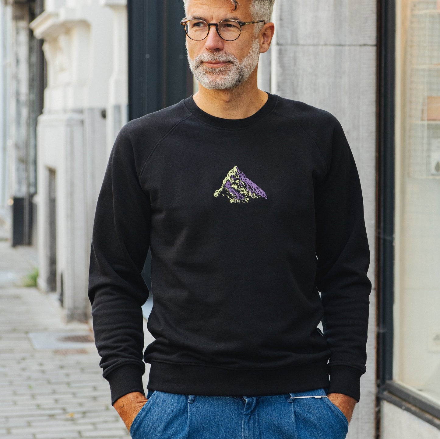 LAST ONE in XS - Malmoe Logo Peak Sweatshirt - Black