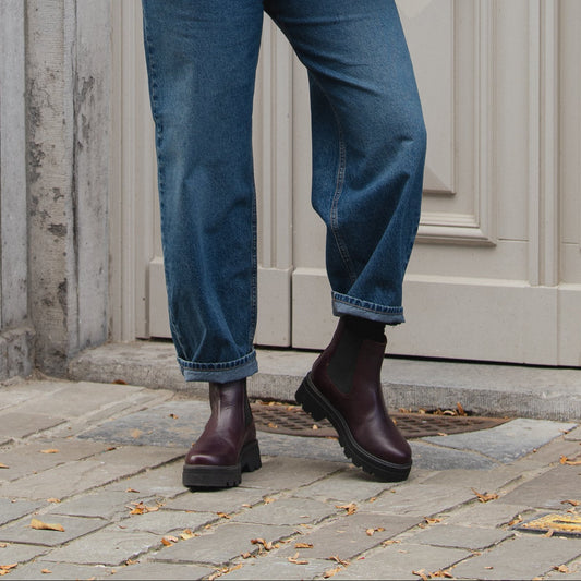Sanna Chelsea Boot - Cherry