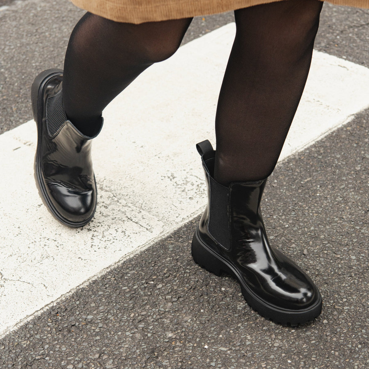Aya Patent Boots - Black