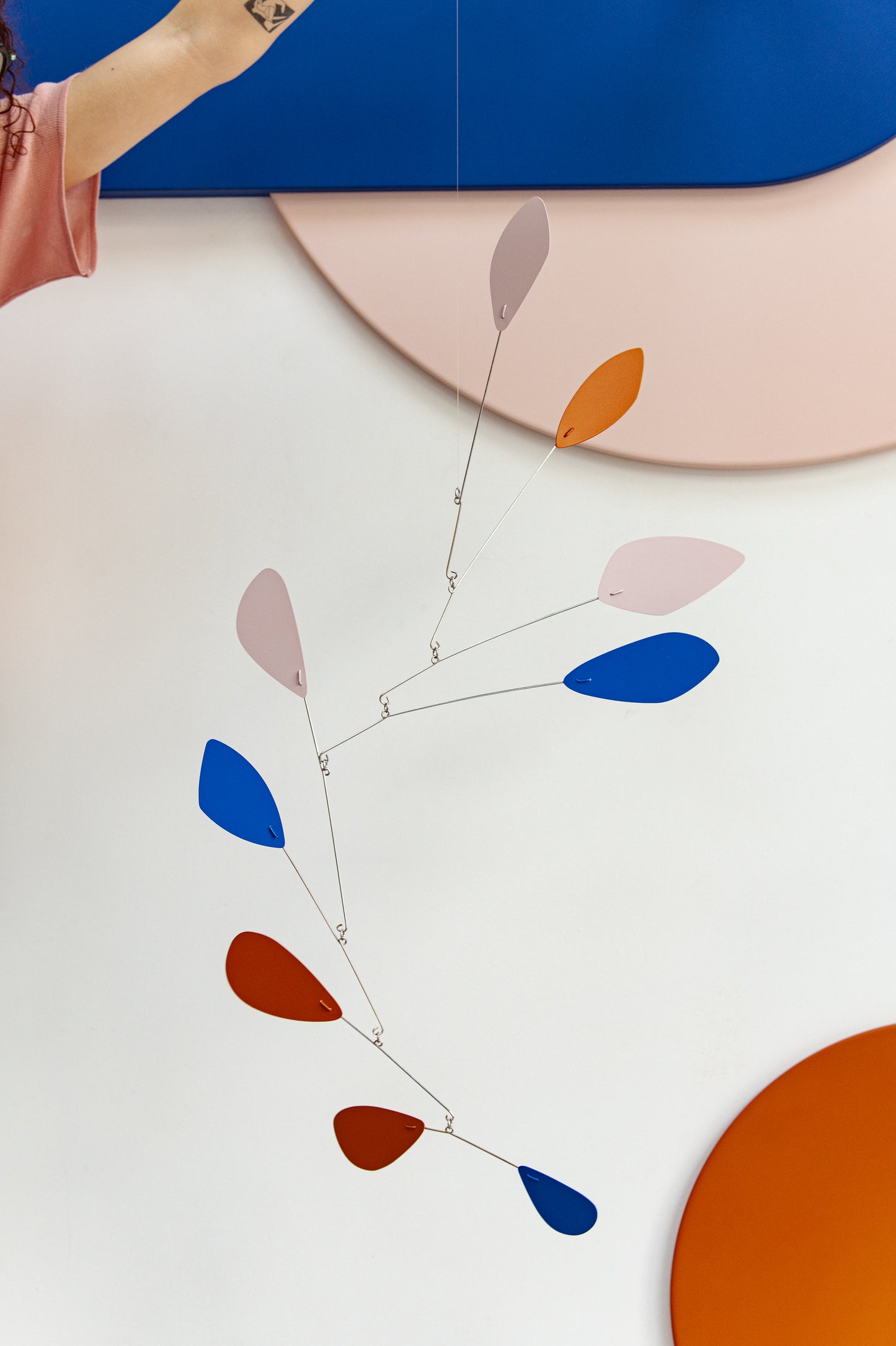 Kinetic Mobile Rio - Dusty Pink/Cobalt Blue/Rusty Orange