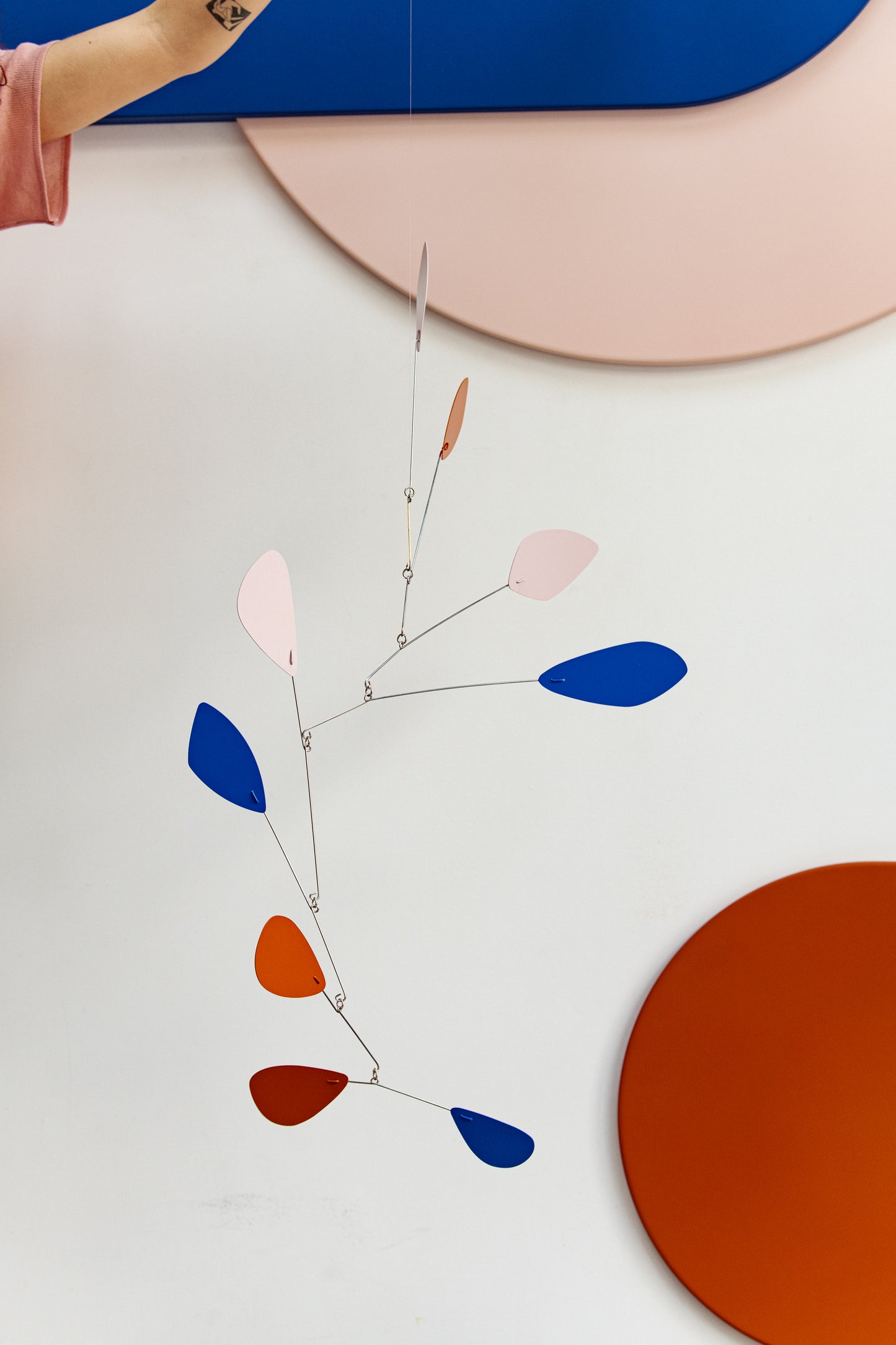 Kinetic Mobile Rio - Dusty Pink/Cobalt Blue/Rusty Orange