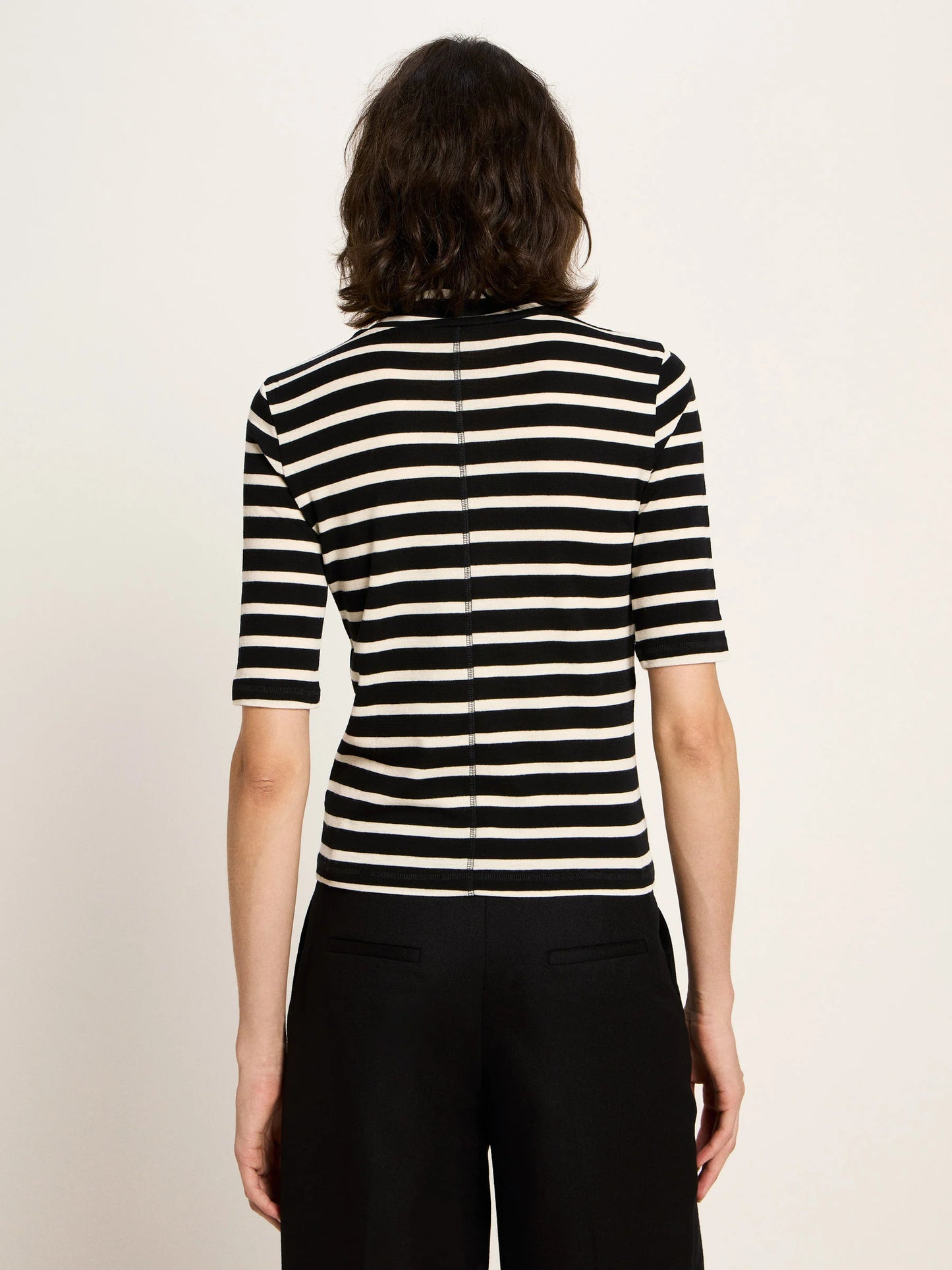 Half Sleeve Wool Top - Black/ Off White