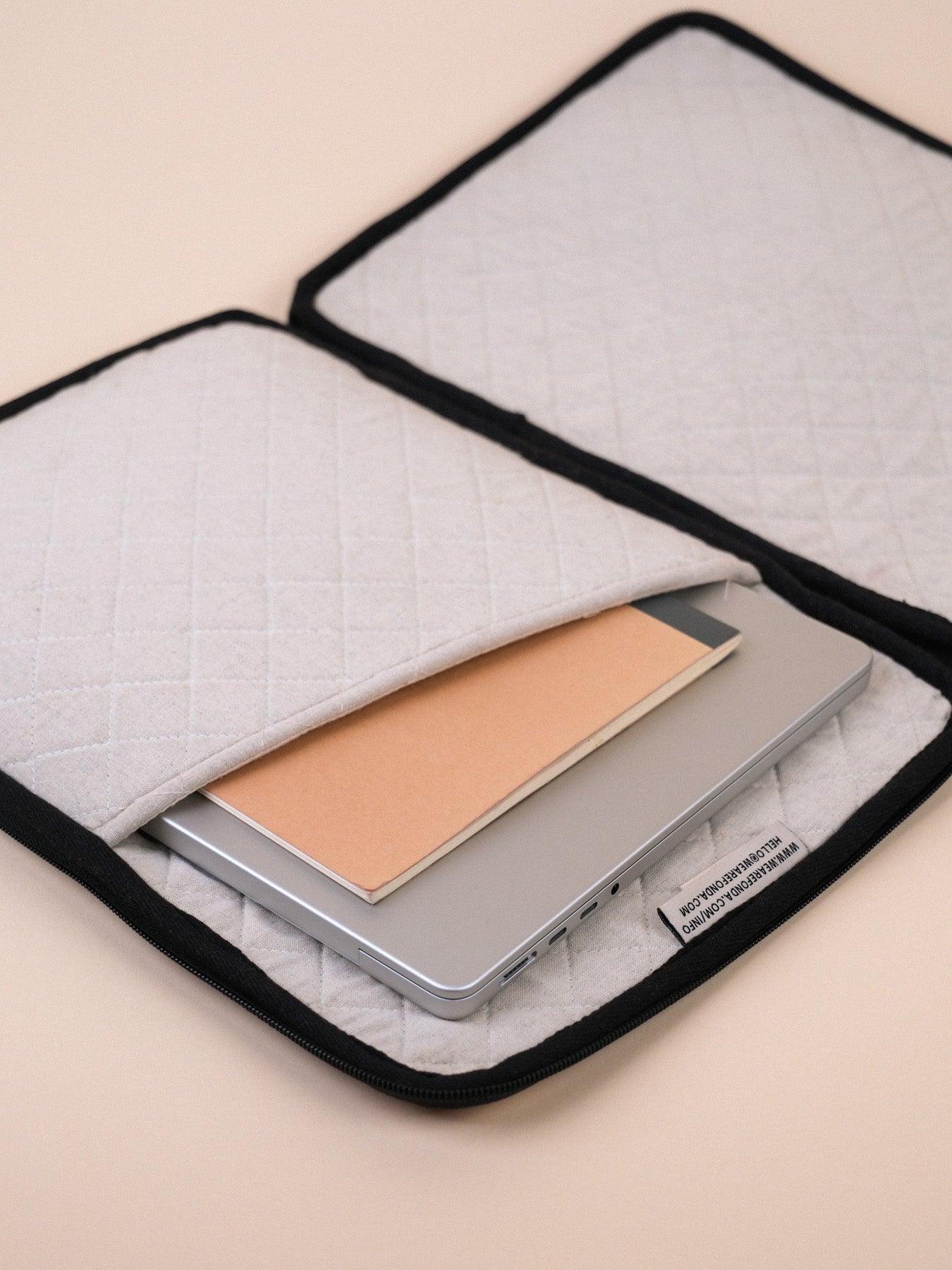 Laptop Sleeve 14" - White Red
