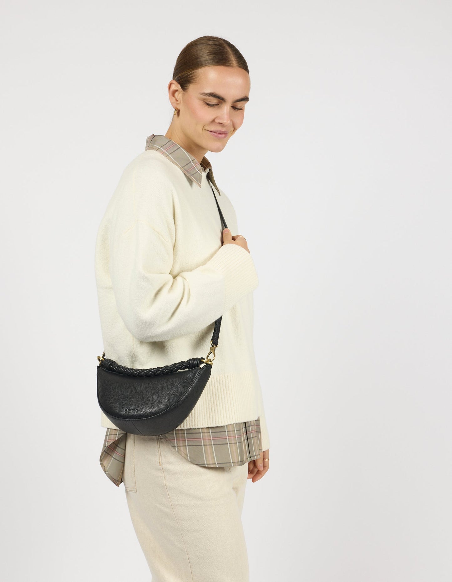 Leo Mini - Black Soft Grain