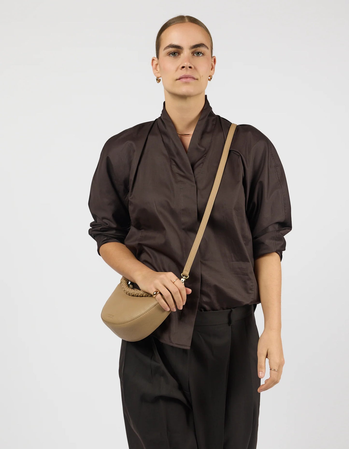 Leo Mini - Dark Sand