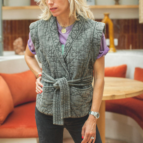 Anab Quilted Vest - Carbon