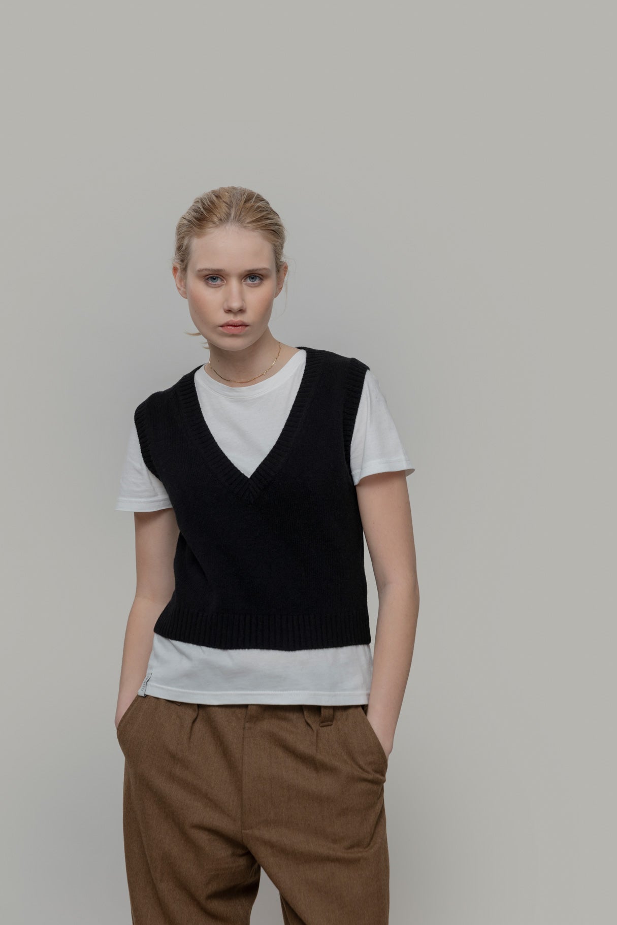 Melania Wool Vest - Blue Mora