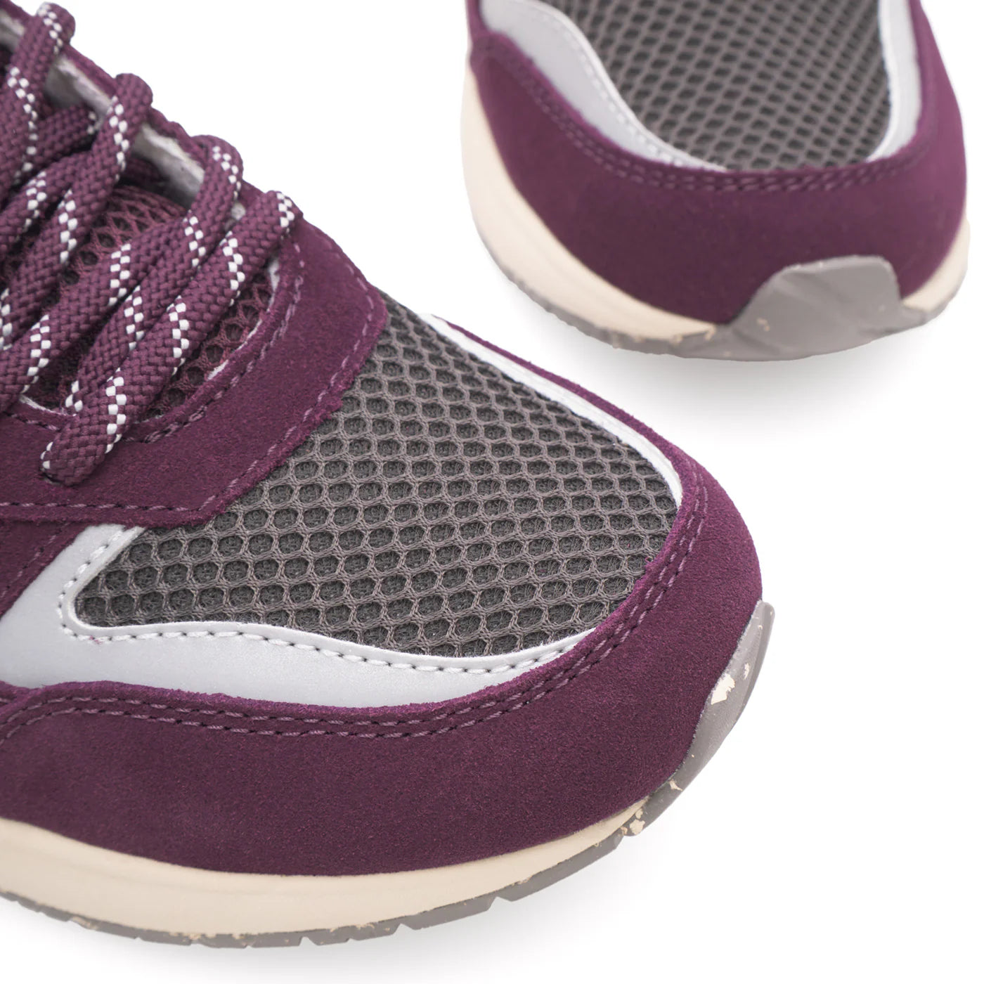 LAST PAIR in 38 - Rigmor Open Mesh Sneaker - Cherry