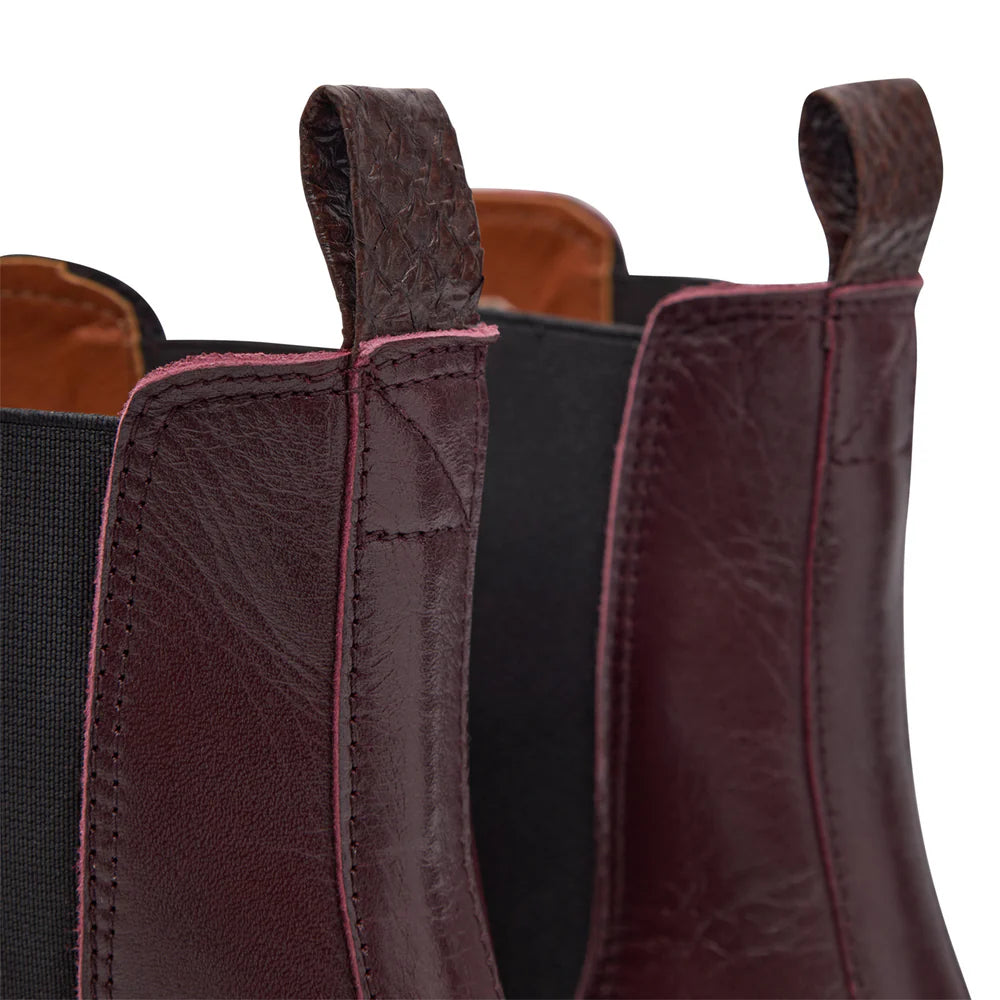 LAST PAIR in 41 - Sanna Chelsea Boot - Cherry