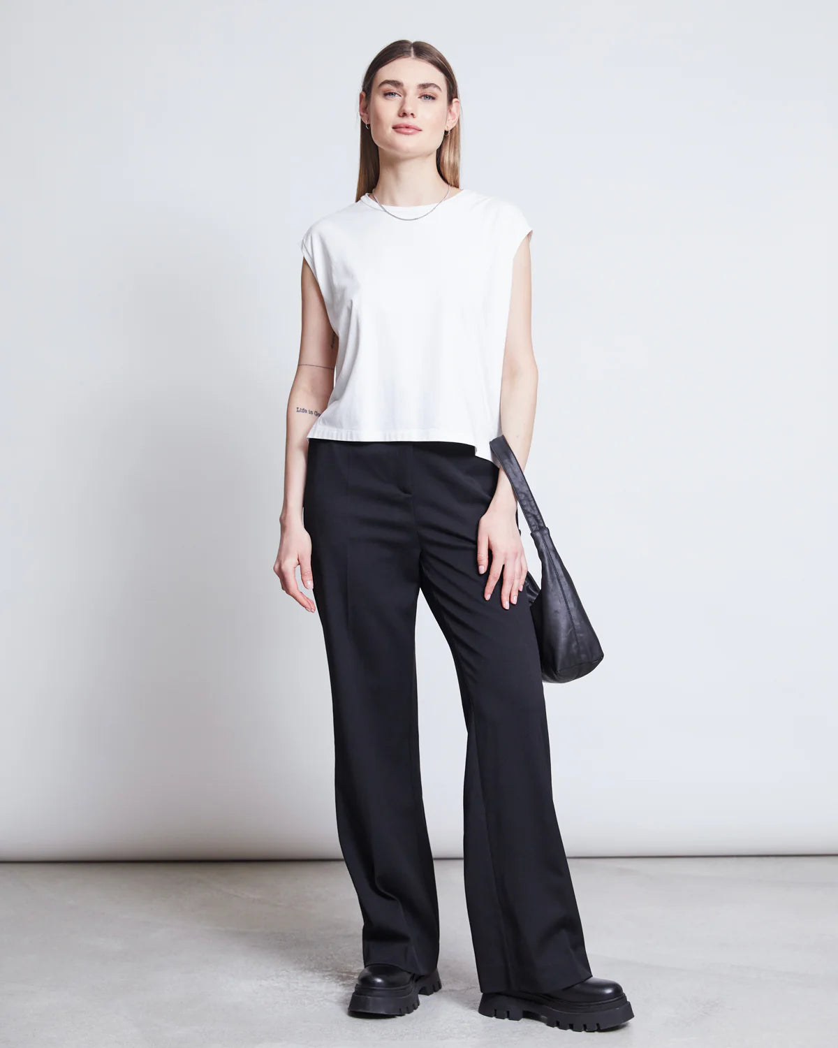 LAST ONE in XS - Ovar Boxy Top - White