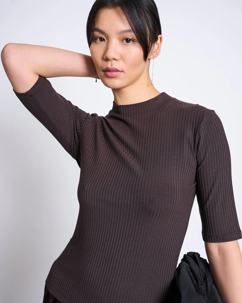 Nina T-shirt - Mud