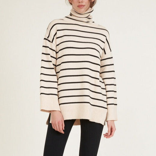 LAST ONE in XS - Basic Apparel Winie T-Sweater - Birch/Black
