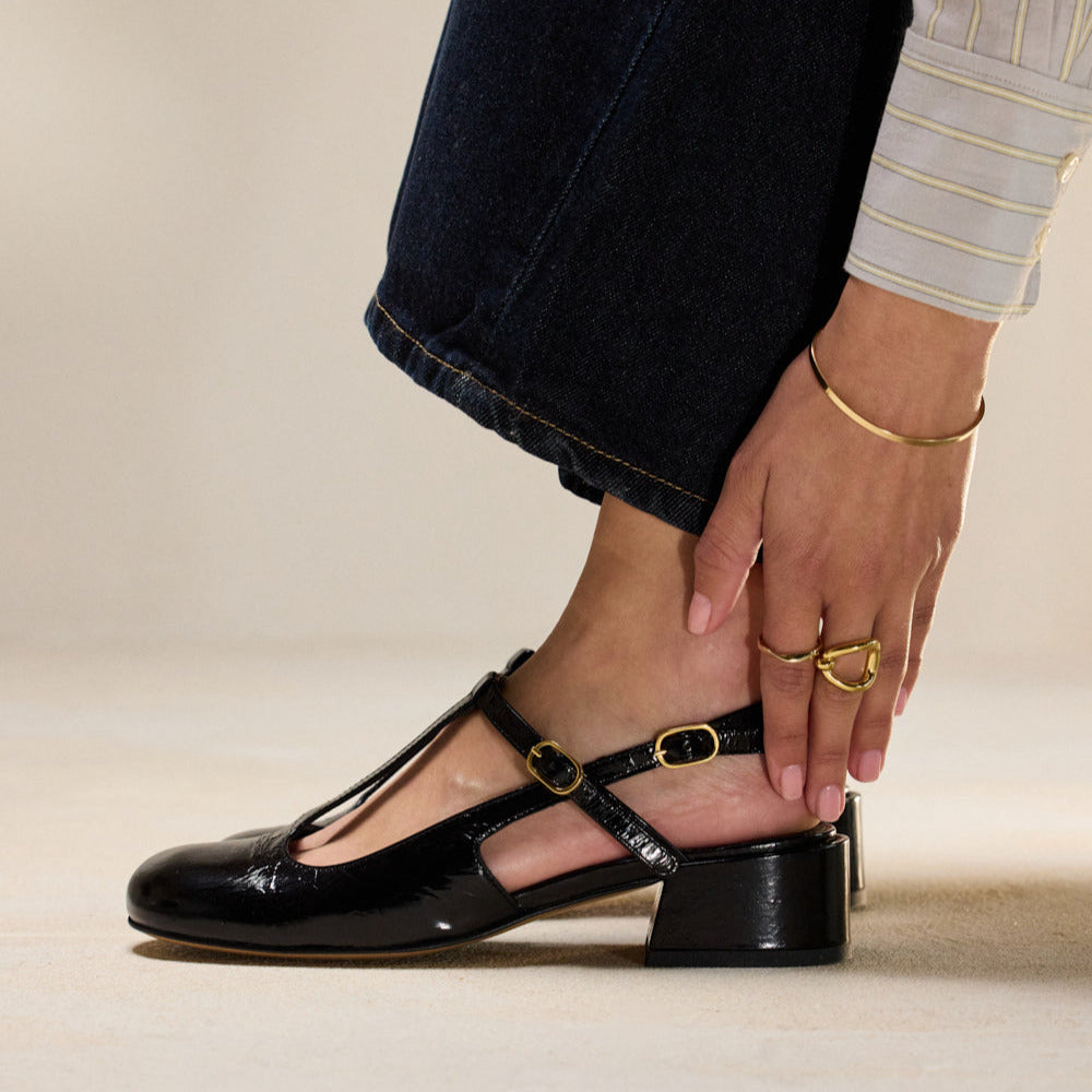 Ryla Pumps - Black Pleated Leather