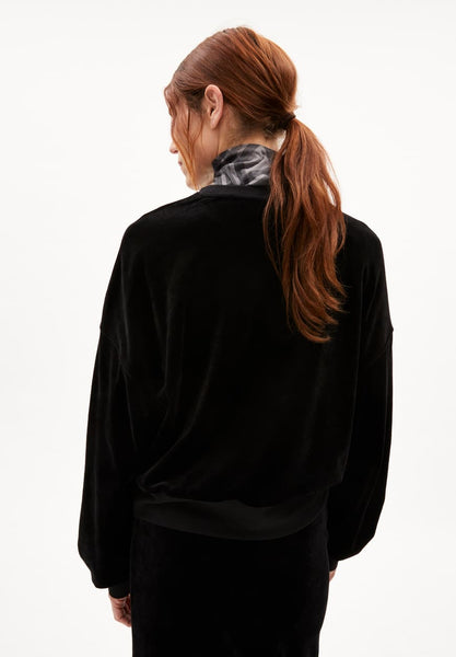 Ledianaa Velvet Sweater - Black