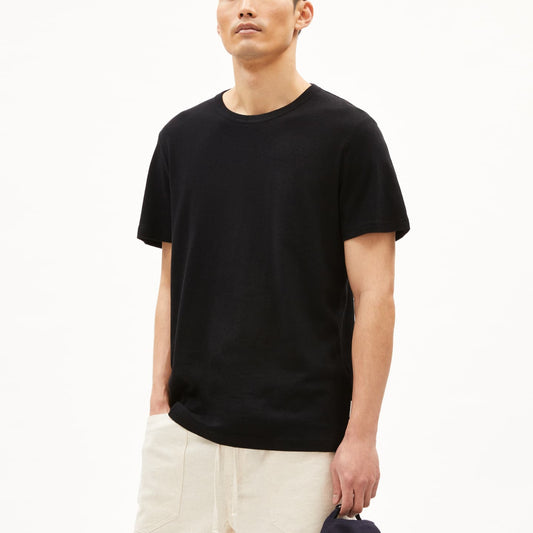 Maarkos Lino - Black