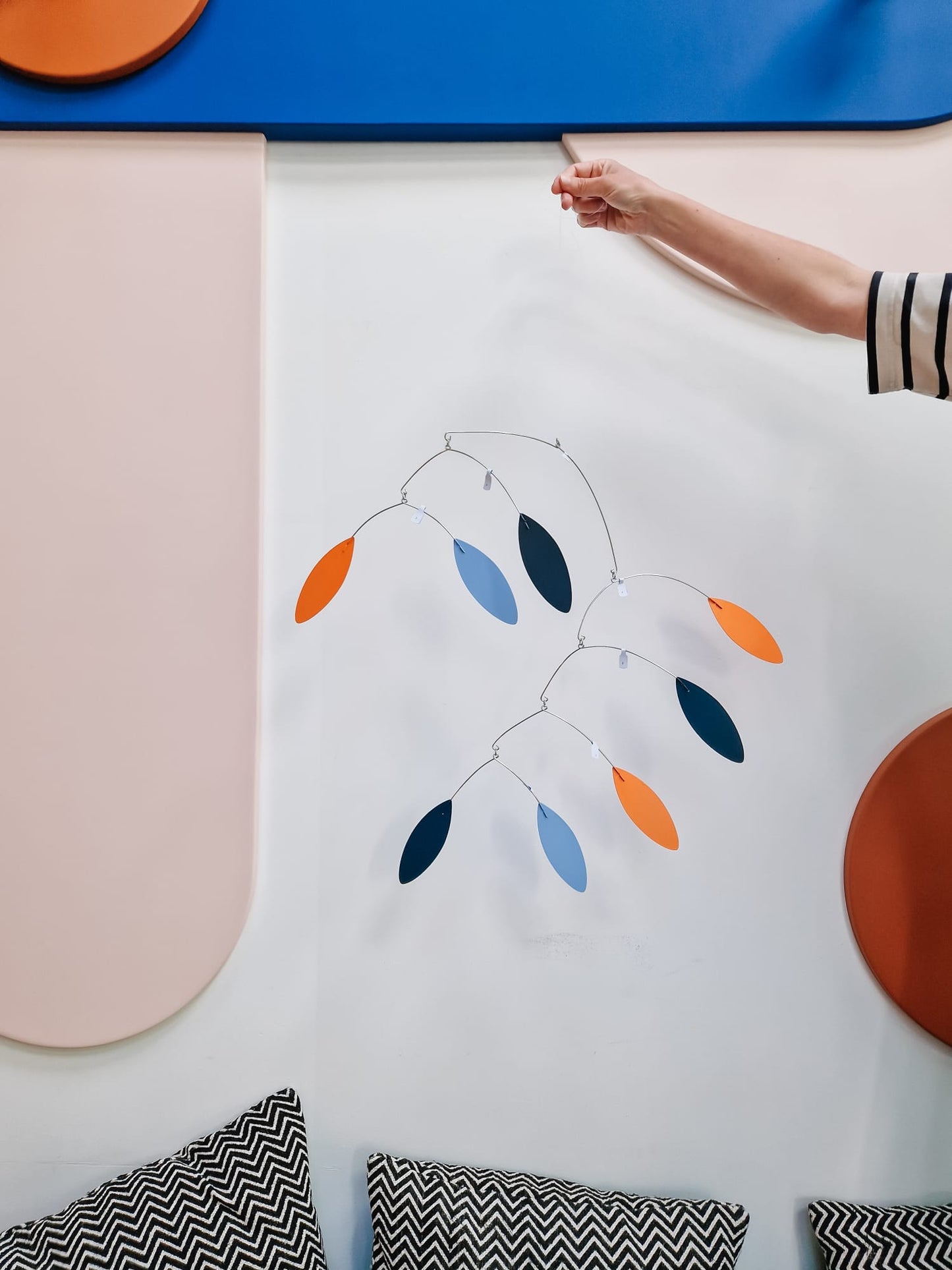 Kinetic Mobile Santi - Orange/Lilac/Navy