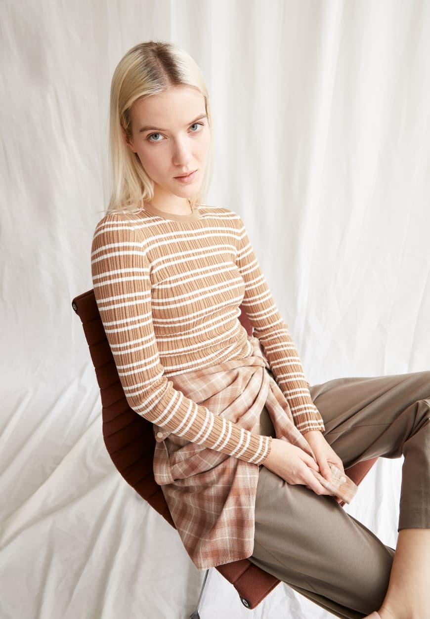 Knitted Longsleeve Alaania Chiffron Stripes - Beige Blond/Light Oatmilk
