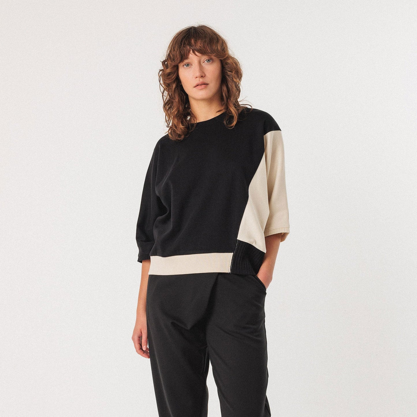 LAST ONE in S - Aloria T-Shirt - Black