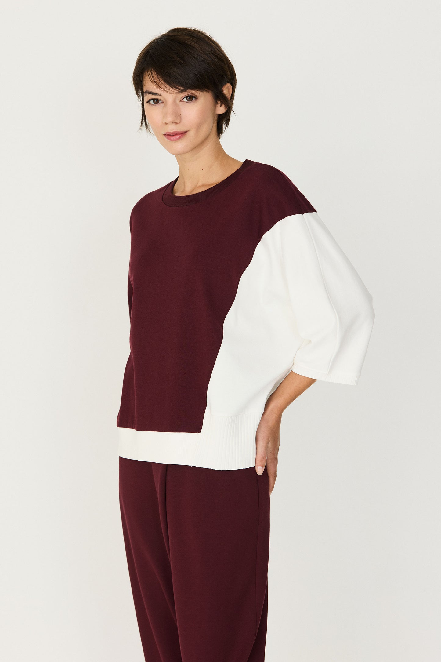 LAST ONE in S - Aloria T-Shirt - Burgundy