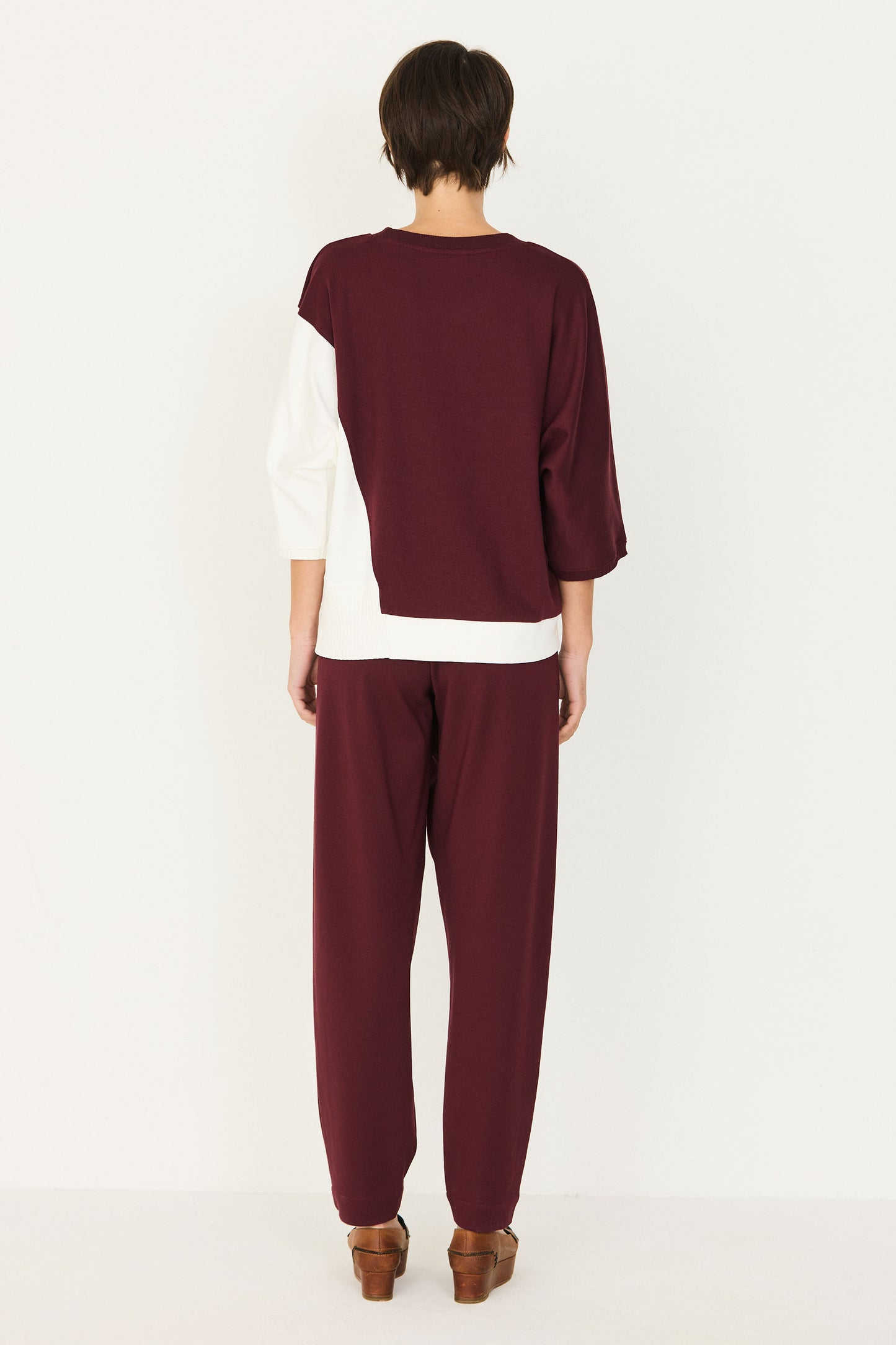 LAST ONE in S - Aloria T-Shirt - Burgundy