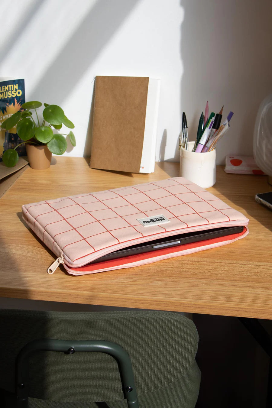 The Notebook Ava Laptop Sleeve - Pink/Red