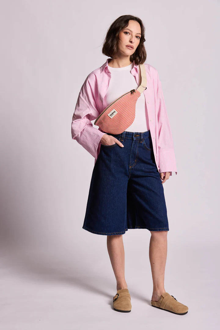 Olivia Banana bag - Thin Stripes Red